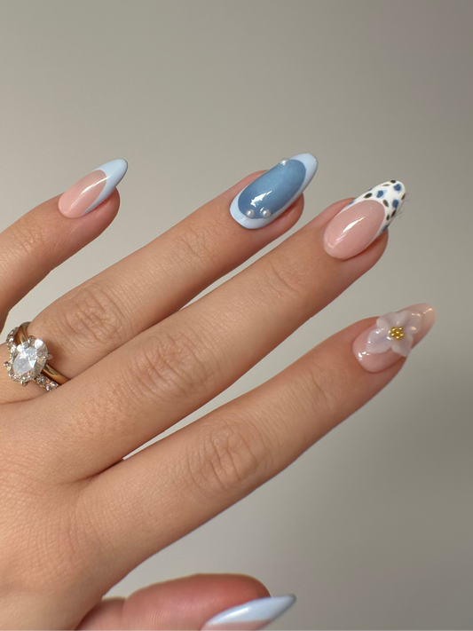 Fleur Bleu