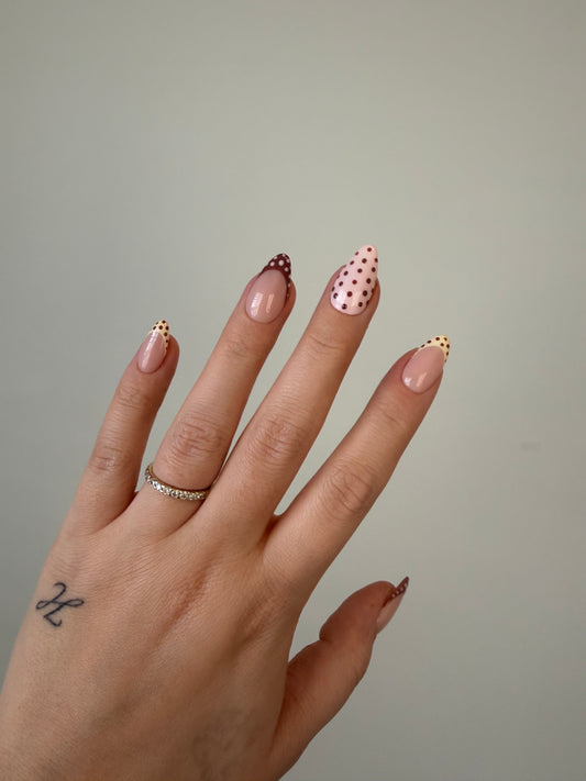 Mocha Dot French